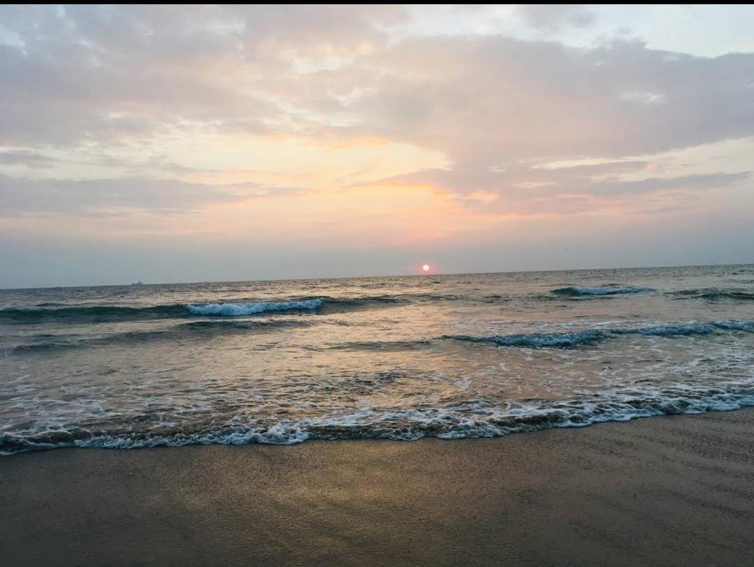 Fullmoon Beach Place Candolim Exterior photo